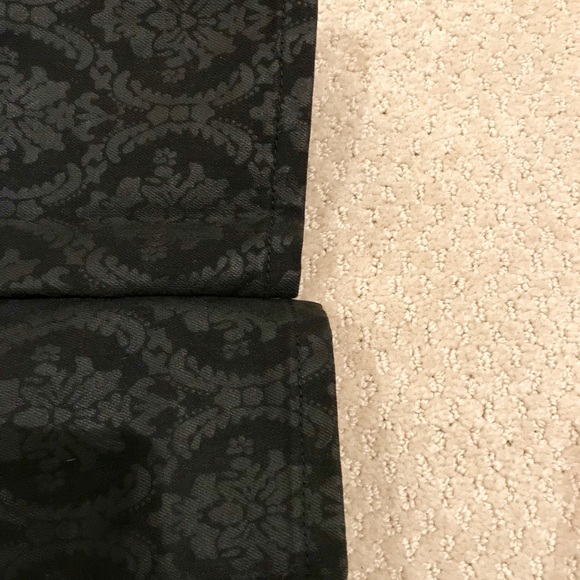 Current/Elliot black jeans with damask black print - Picture 5 of 5